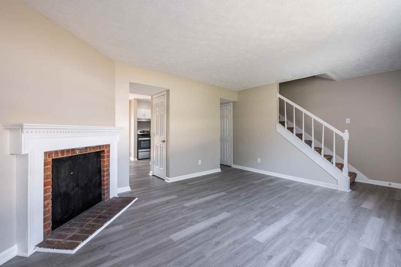 580 Downing St - Photo 4 of 21