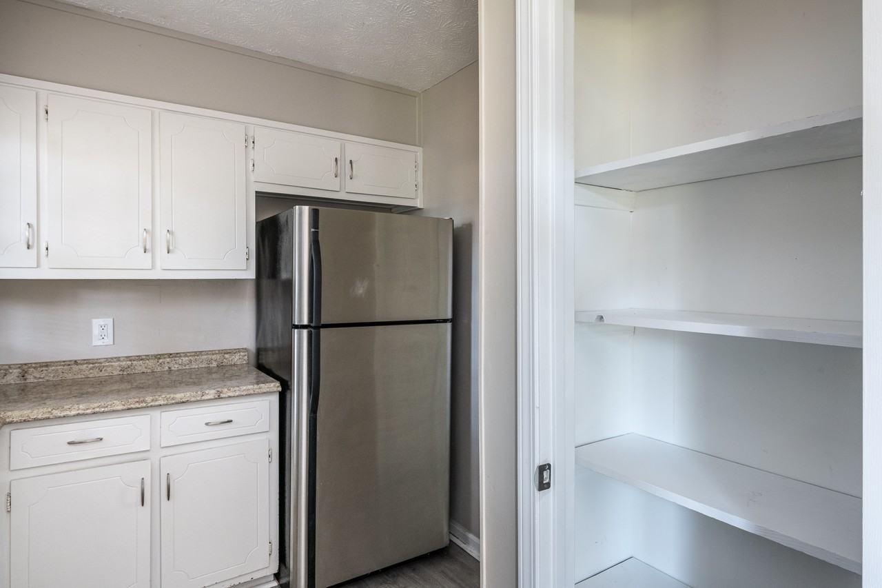 580 Downing St - Photo 6 of 21