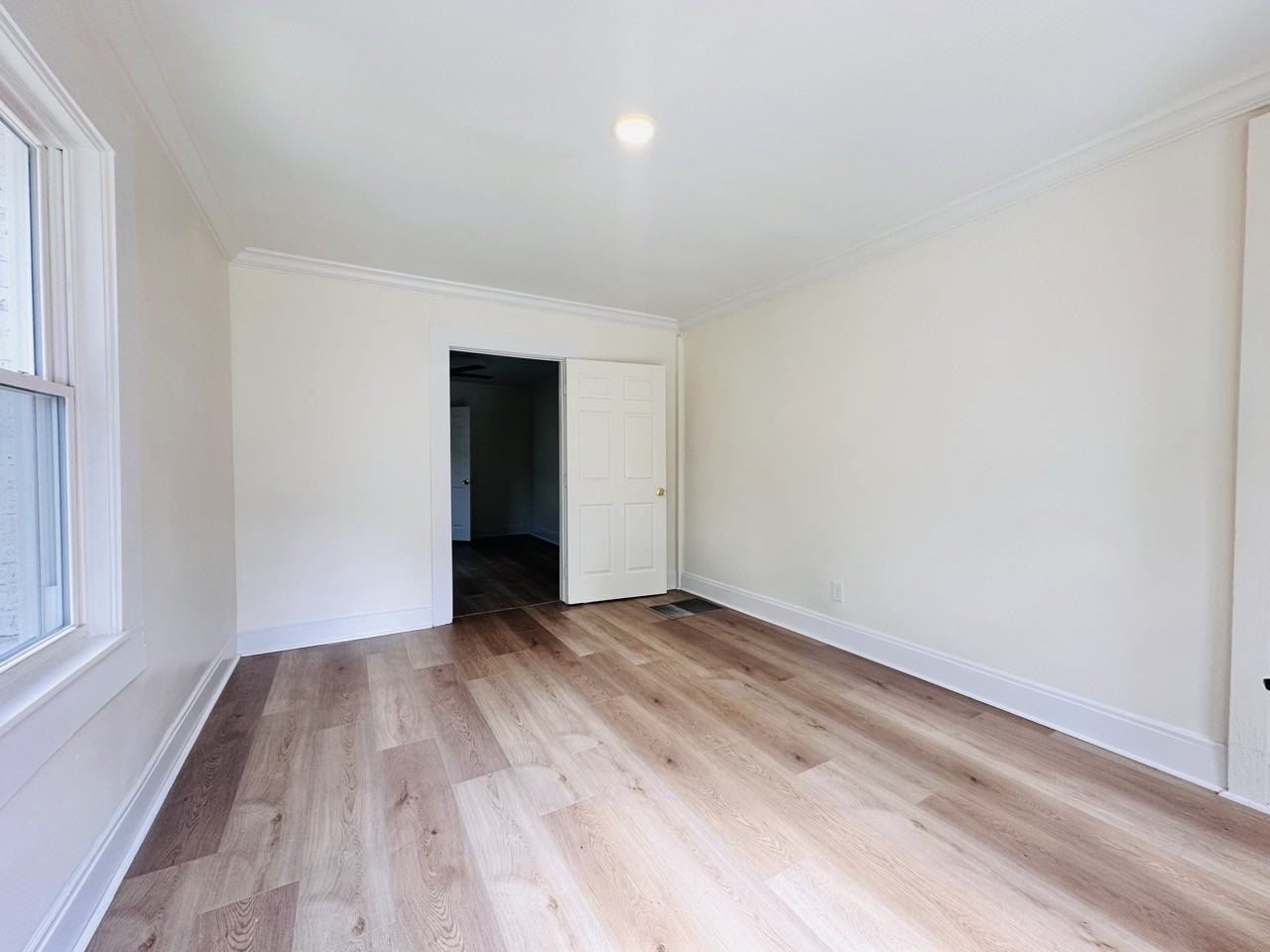 673 Kennesaw Ave Ne - Photo 3 of 12