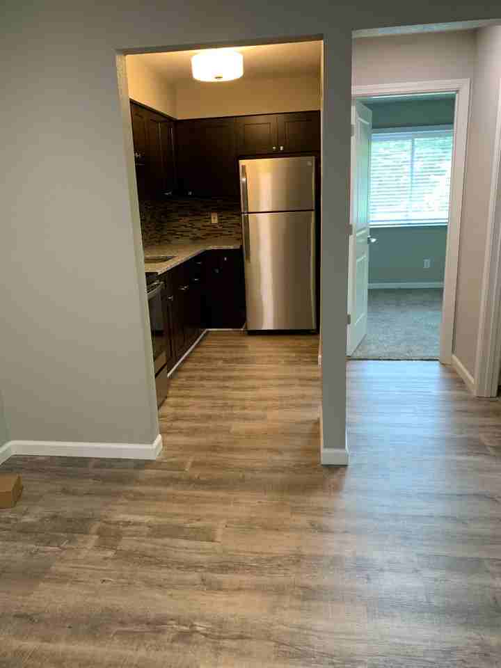 1250 Kenwood Ave - Photo 3 of 6