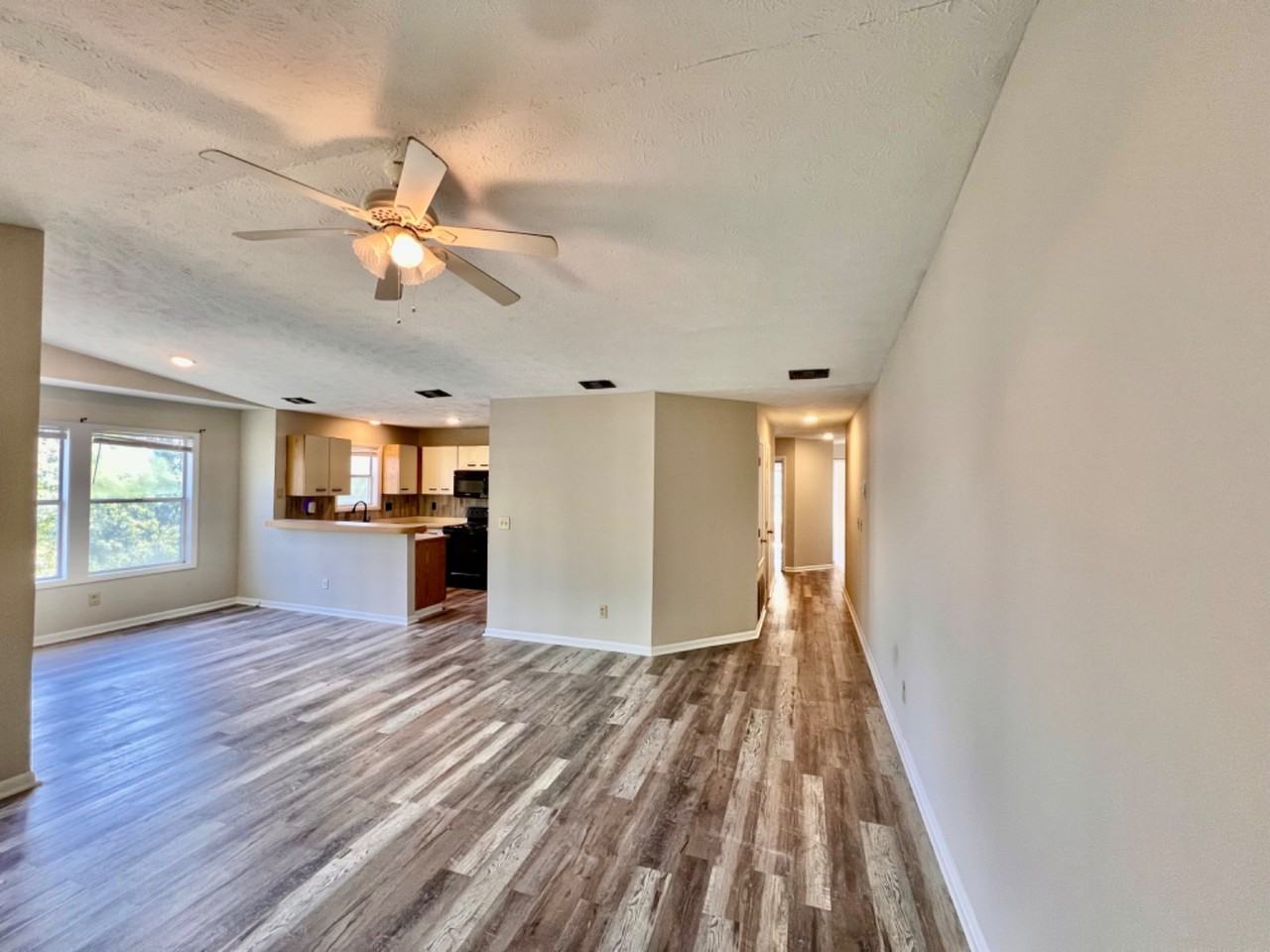 Stewarts Creek Condominiums - Photo 2 of 27