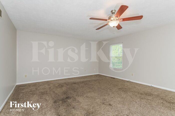 636 Willow Pl - Photo 3 of 15