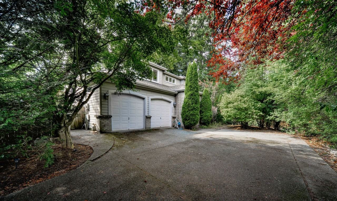 8428 Ne 147th Pl - Photo 2 of 50