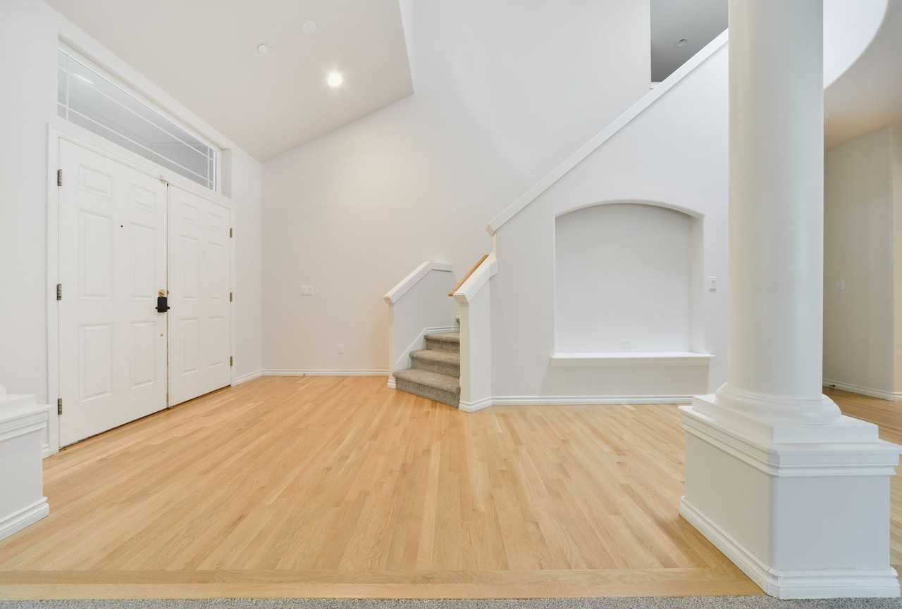 8428 Ne 147th Pl - Photo 7 of 50