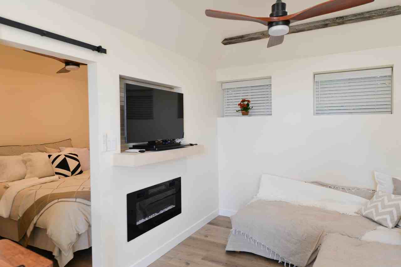 31251 Pedro St - Photo 3 of 8