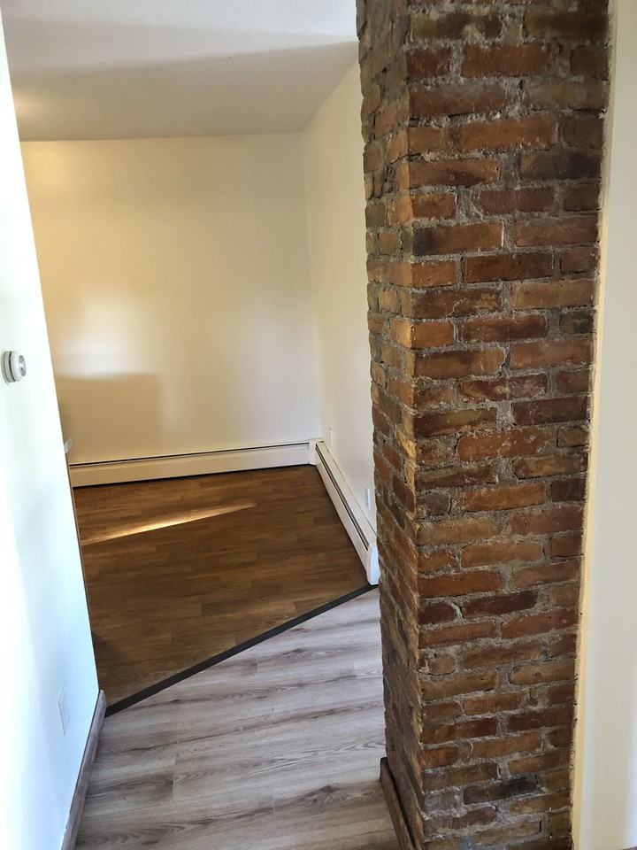 42 Spruce Street - Photo 4 of 8