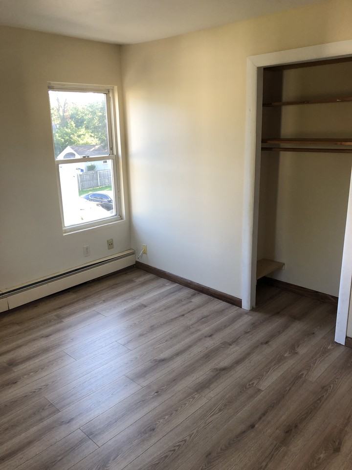 42 Spruce Street - Photo 7 of 8