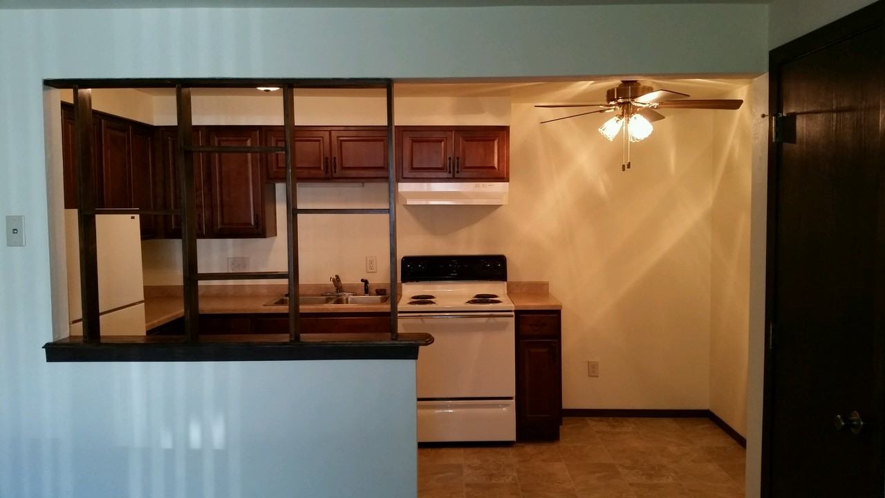 Windsor Heights - Photo 3 of 146