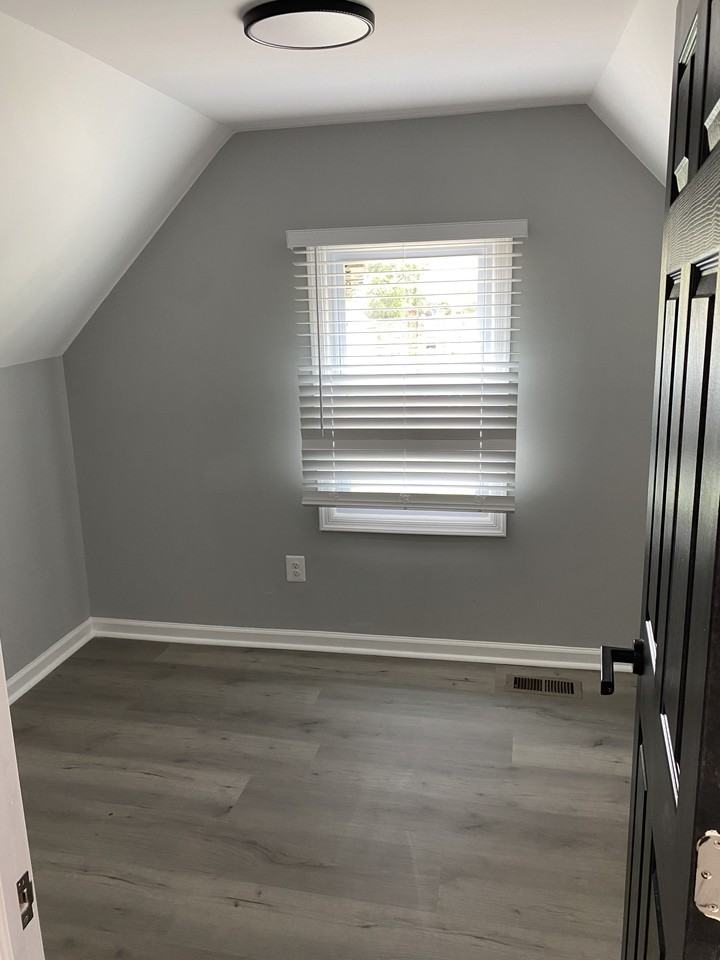 2933 Presstman Street - Photo 6 of 12