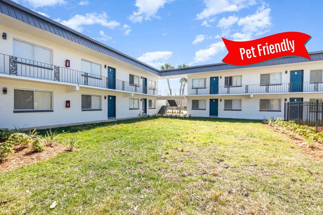 Aqua Apartment Homes - Photo 7 of 50