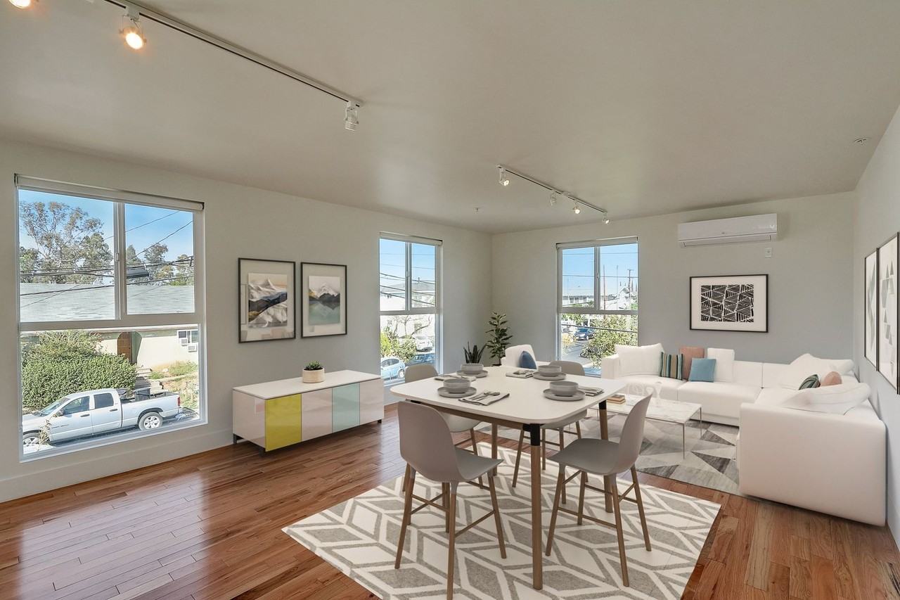 2728 OREGON ST - Photo 2 of 43