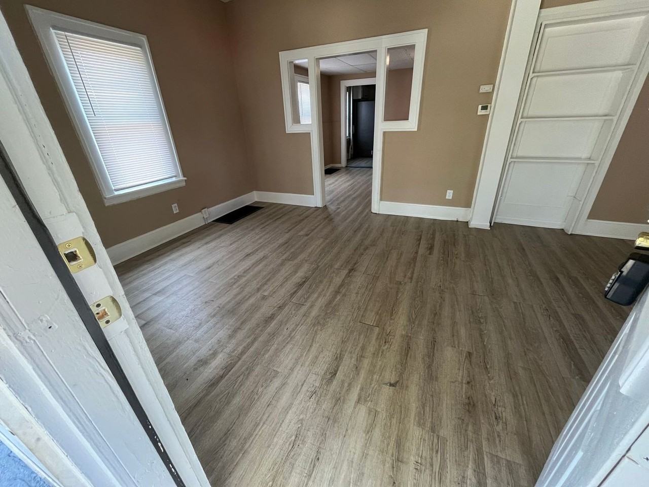 Buena 702 - Photo 3 of 11