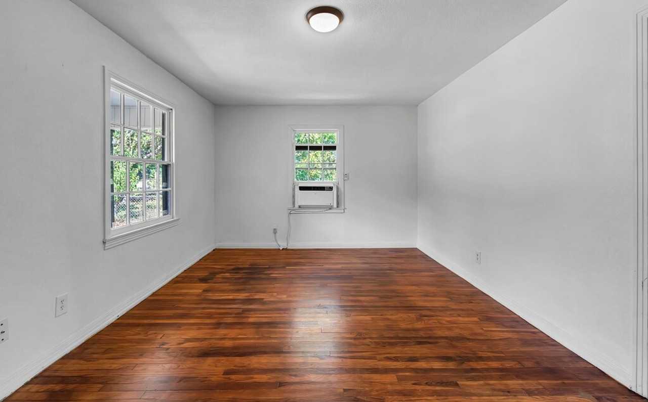 1414 Connally St - Photo 6 of 22