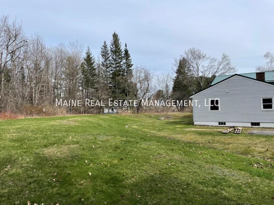 84 Sunset Ave #A - Photo 2 of 14