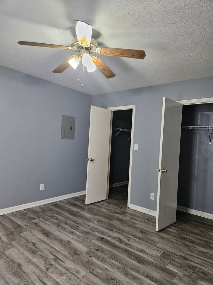 1257 Parkway Pl #G - Photo 4 of 17