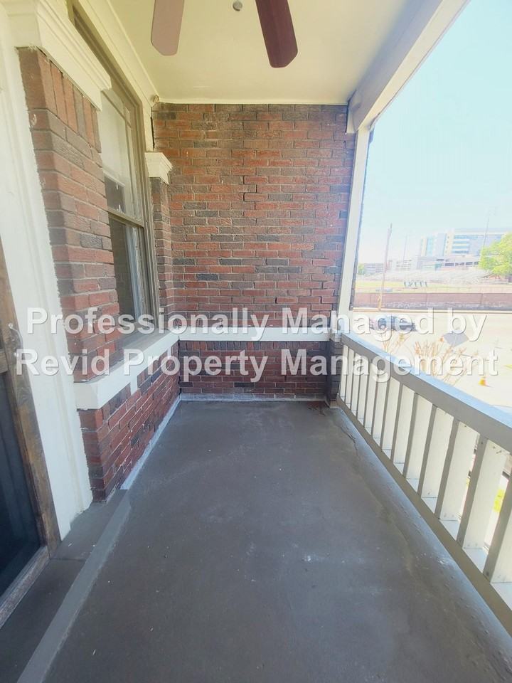 1353 Vance Ave - Photo 4 of 4