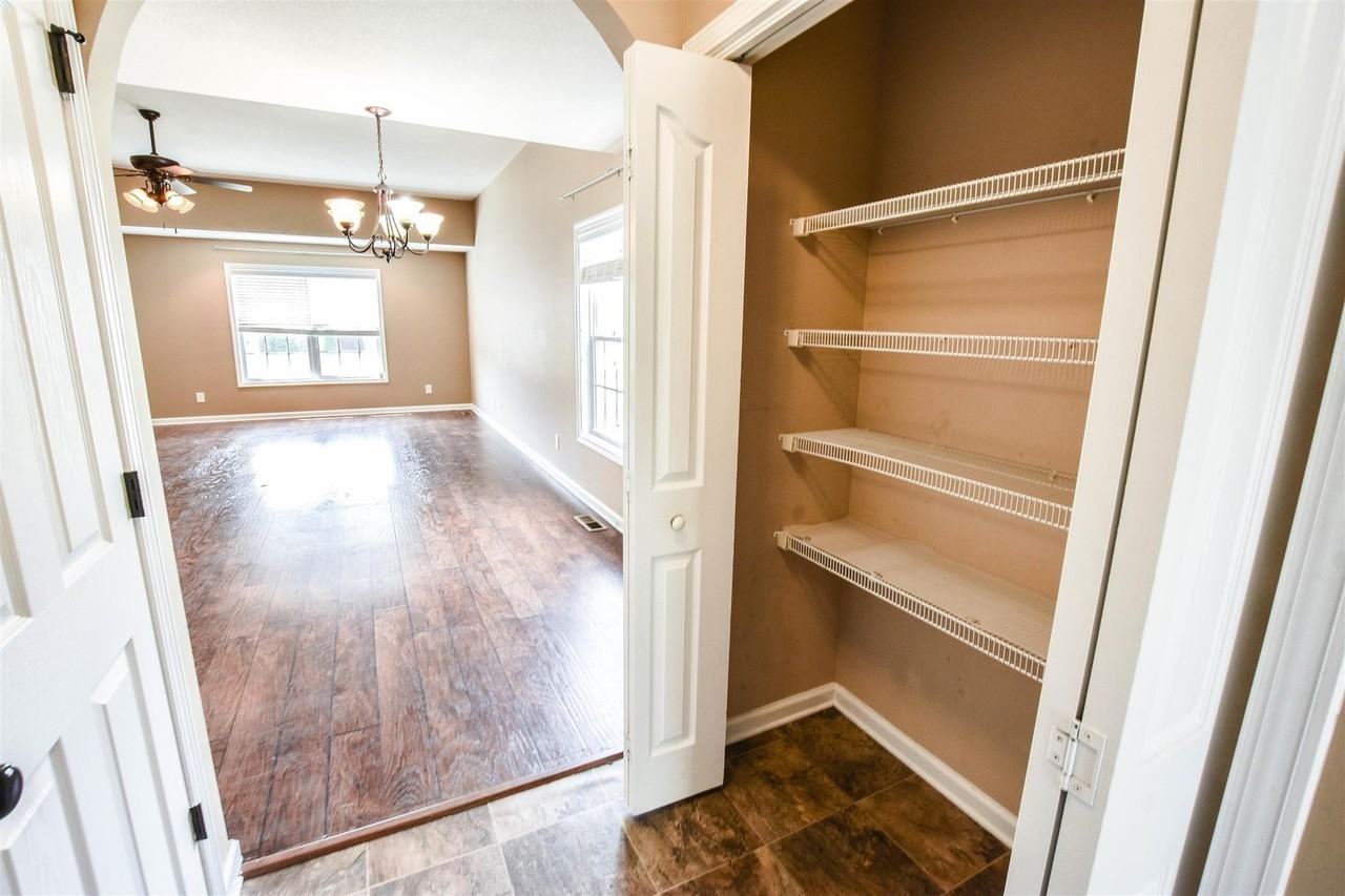 3627 Fox Tail Dr - Photo 6 of 21