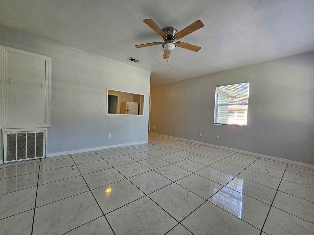 2721 Doyle Cir - Photo 5 of 27