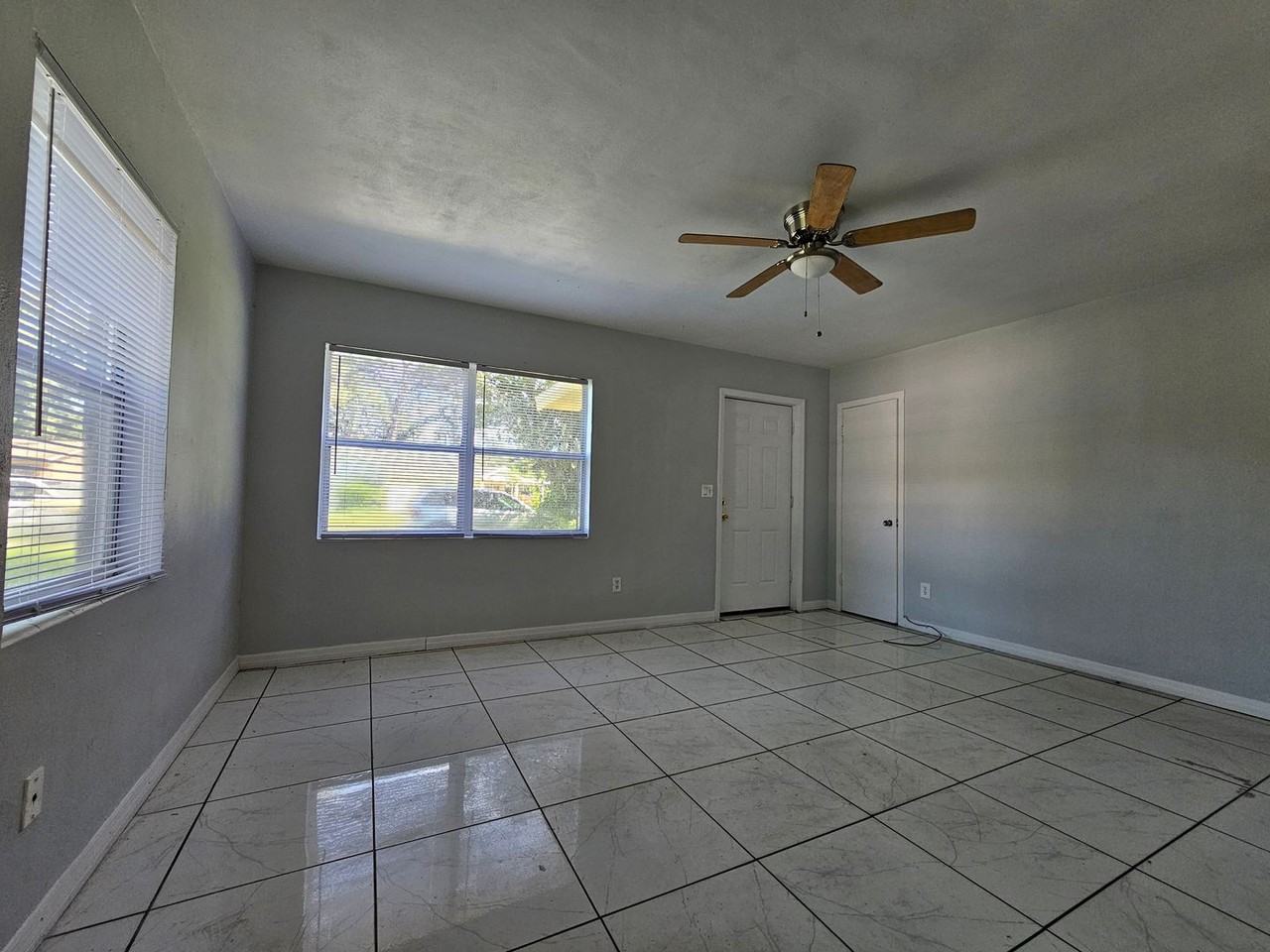 2721 Doyle Cir - Photo 6 of 27