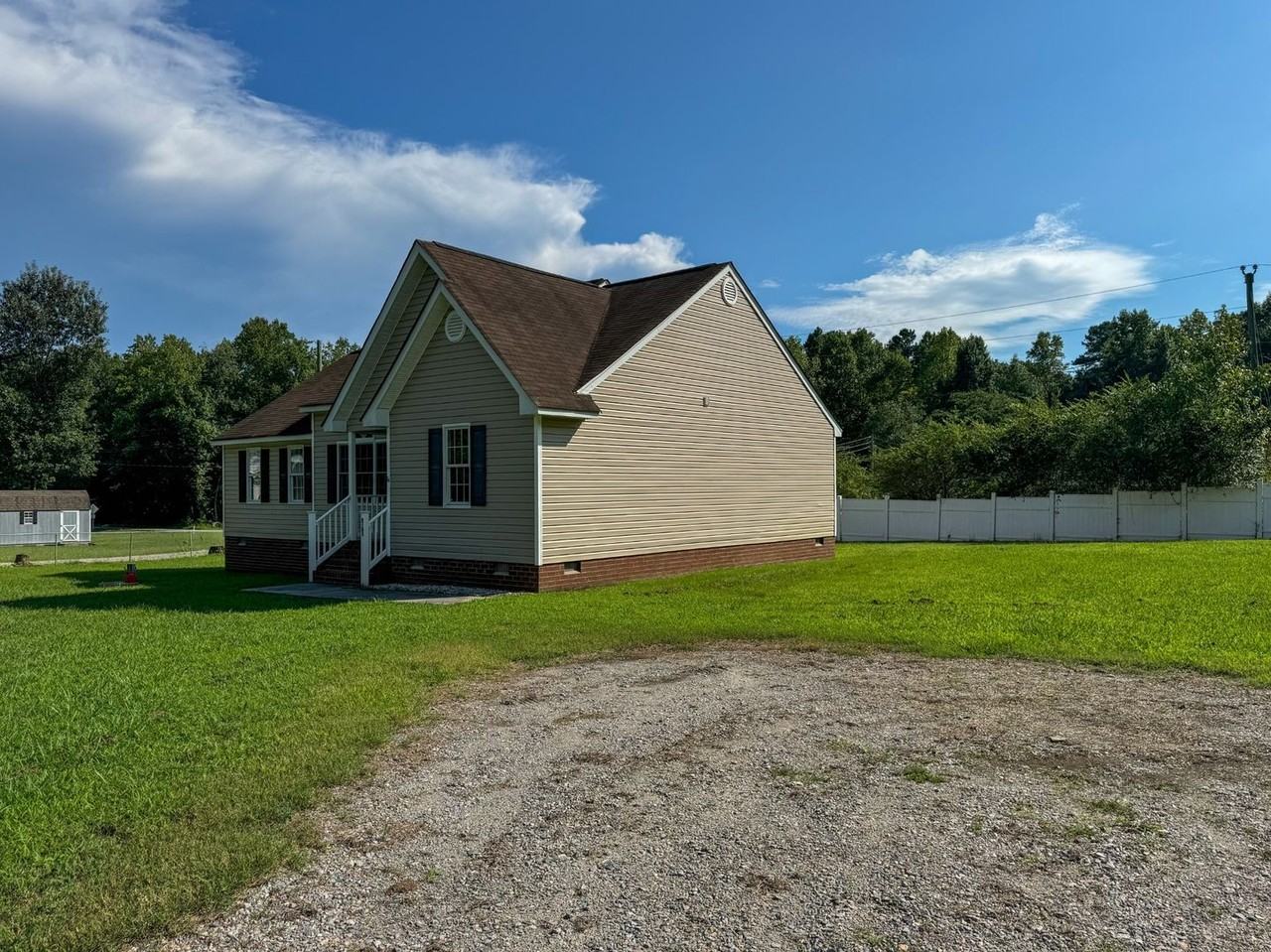 9183 County Dr - Photo 2 of 25