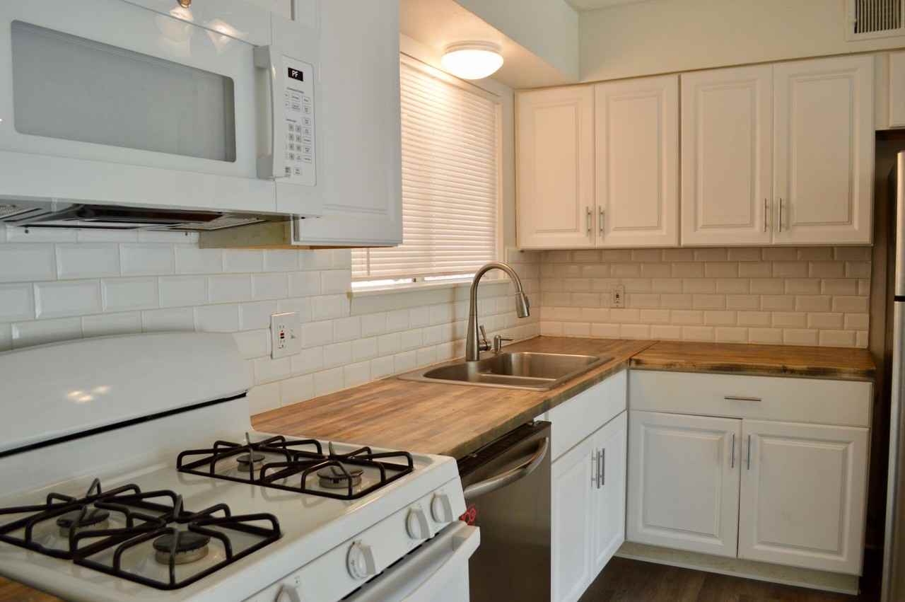 4327 Tallulah Dr - Photo 3 of 25