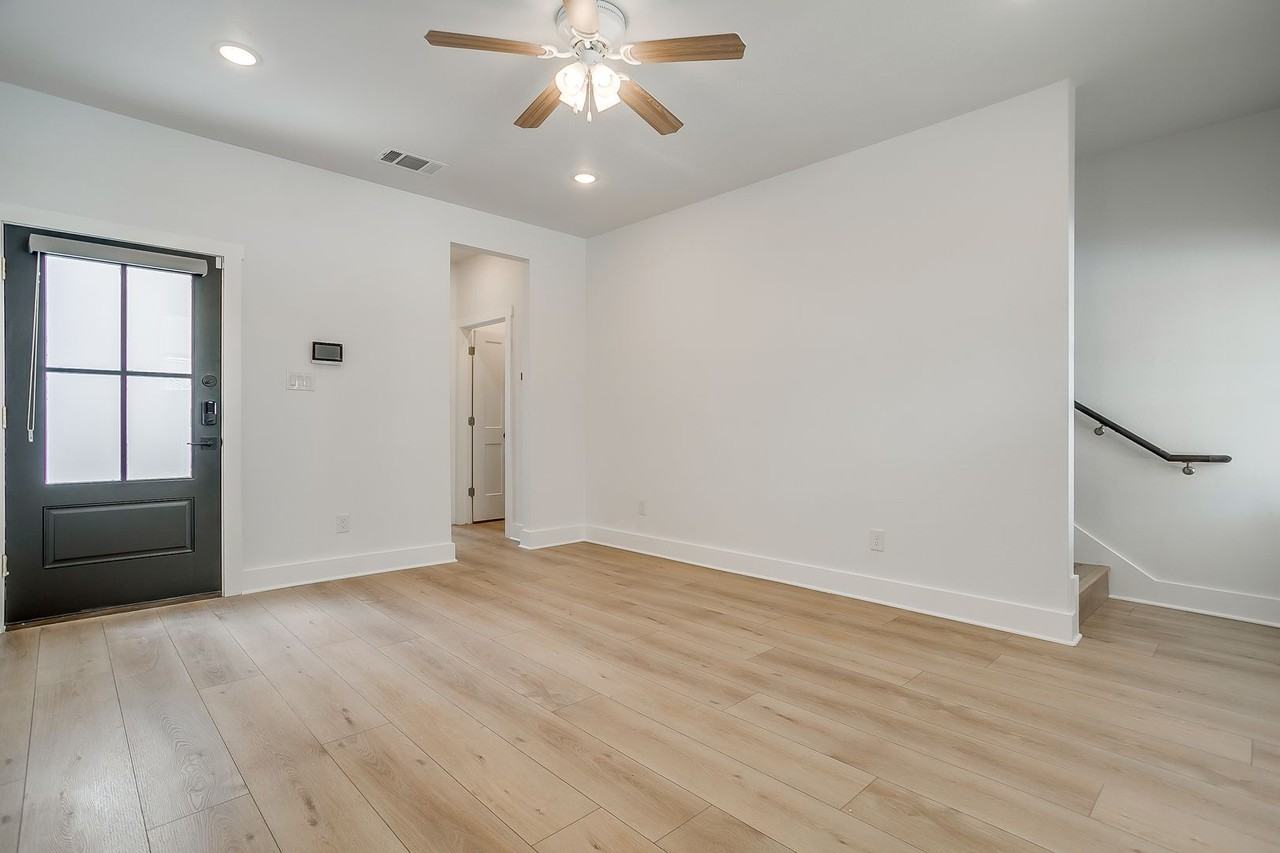 Forest Park 2811 - Photo 4 of 50