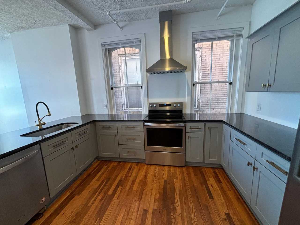 801 Church Street - Photo 2 of 32