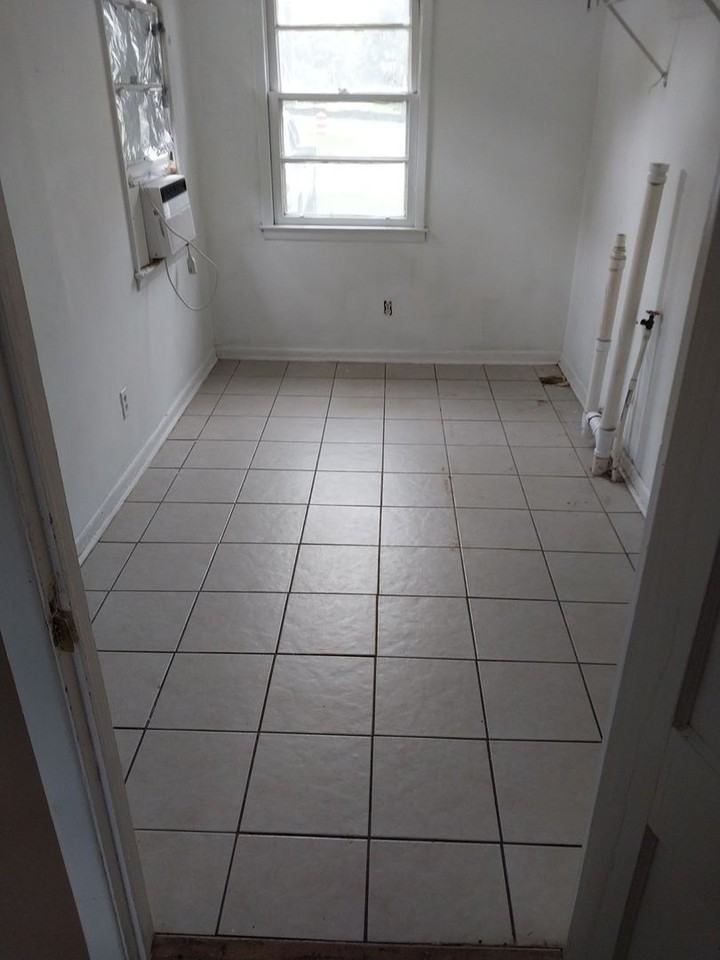 2304 Fleet St - Photo 3 of 9