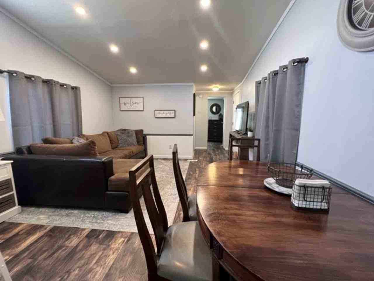 4344 La Mesa Rd - Photo 7 of 42