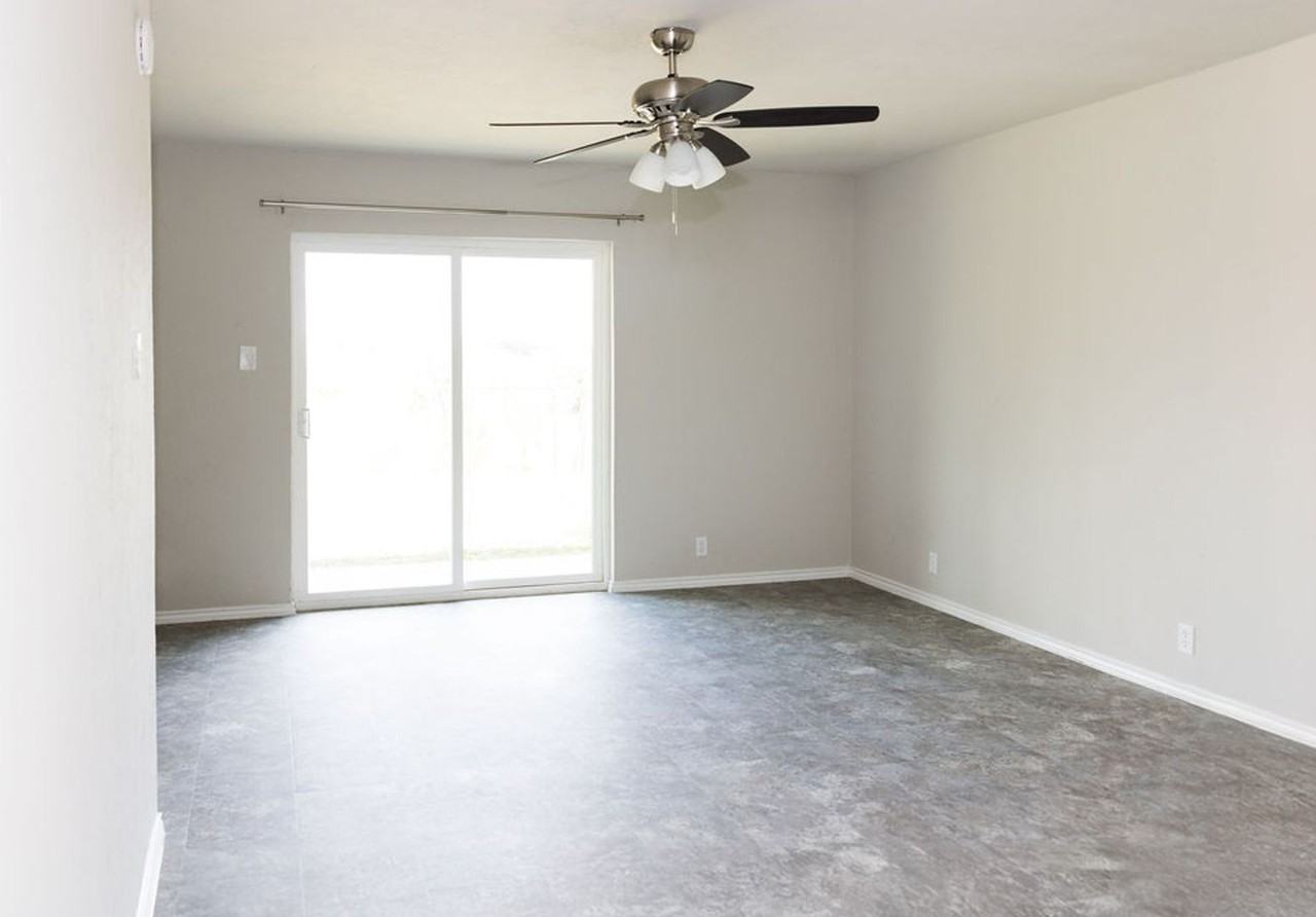 Riverbend Townhomes - Photo 3 of 13