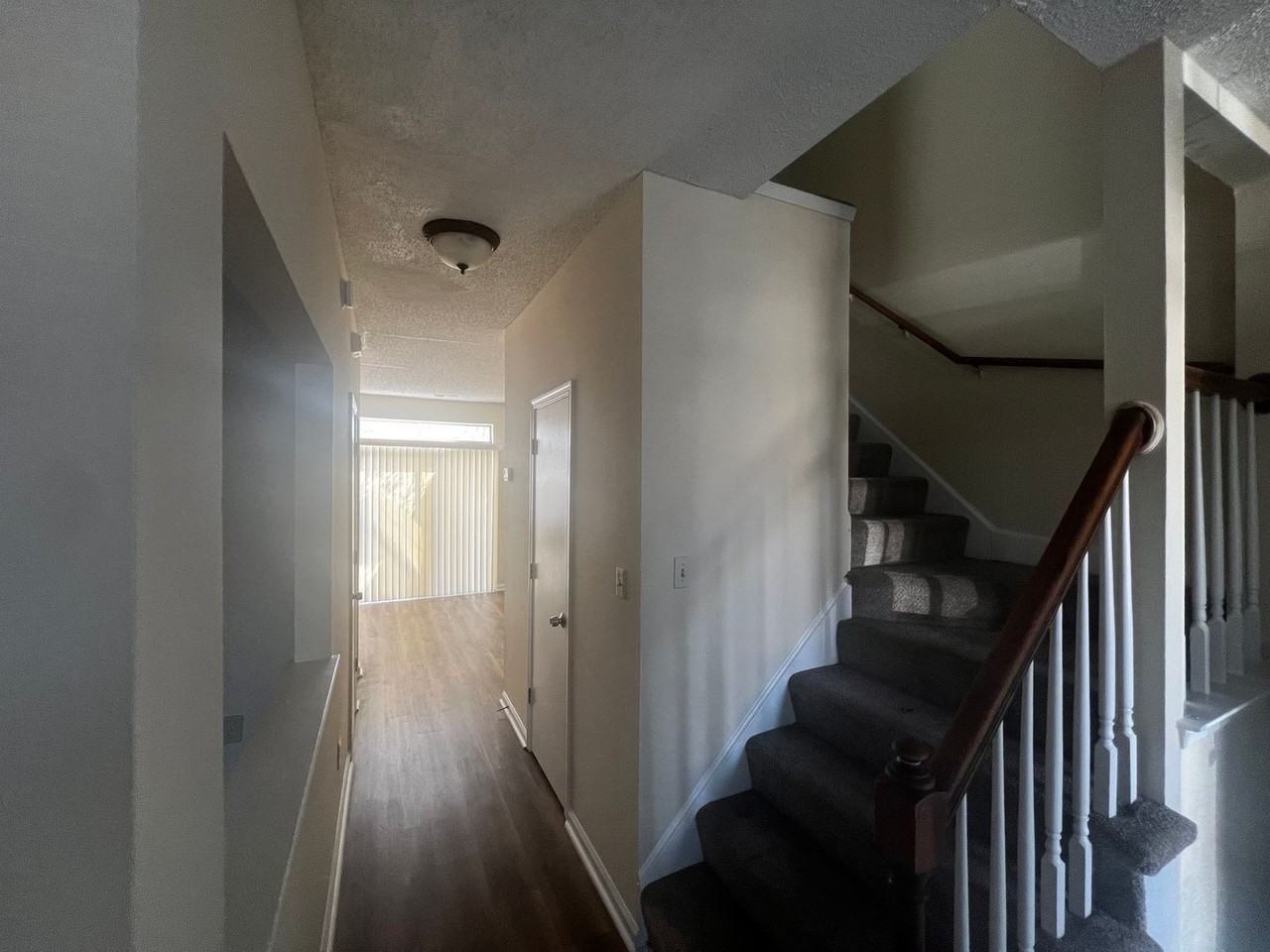 3205 Dunnebrook Dr - Photo 4 of 16