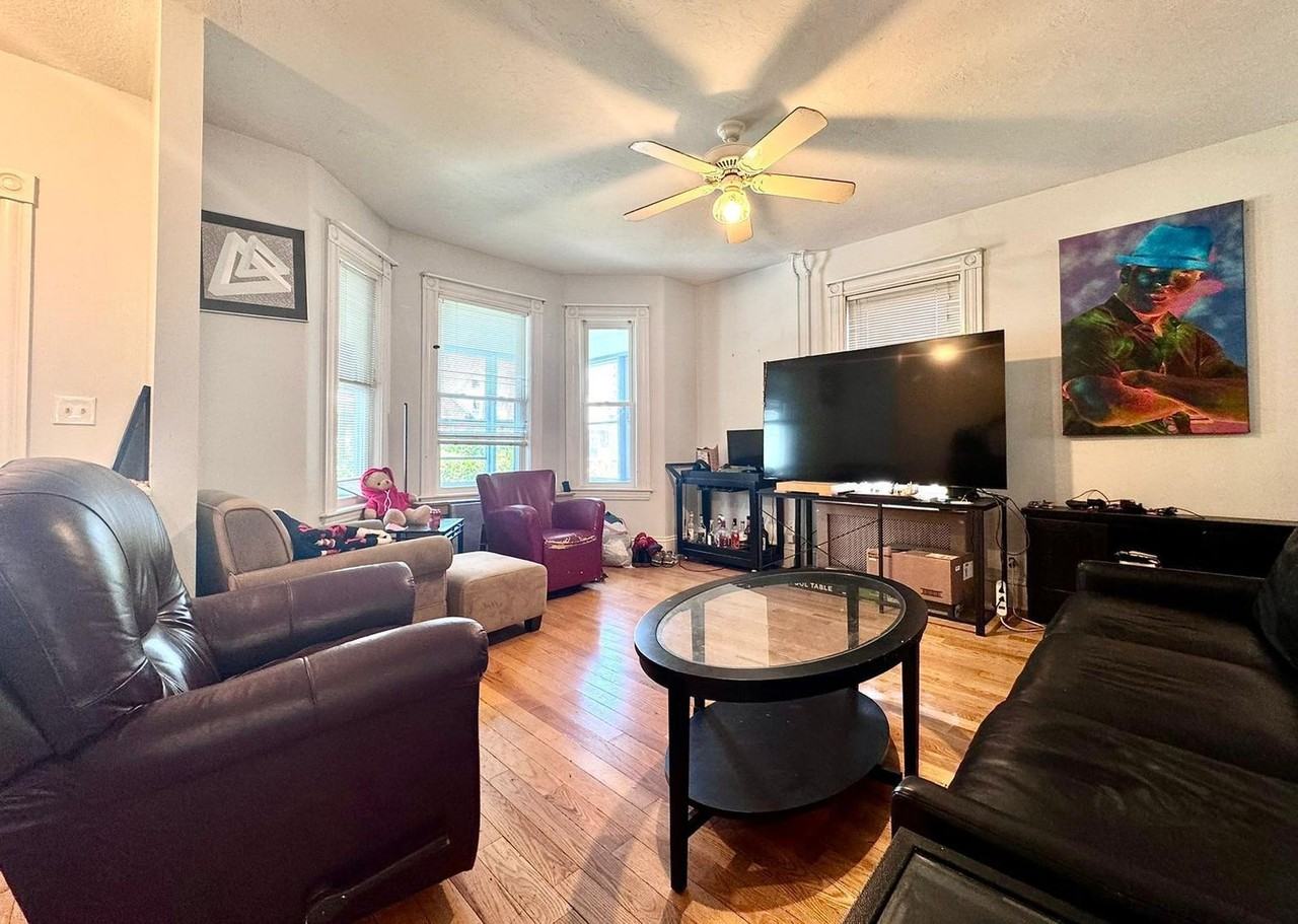 30 Lincoln Rd - Photo 2 of 11