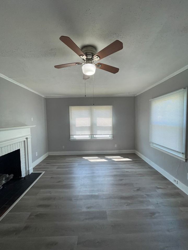 1112 Lee Ave - Photo 5 of 18