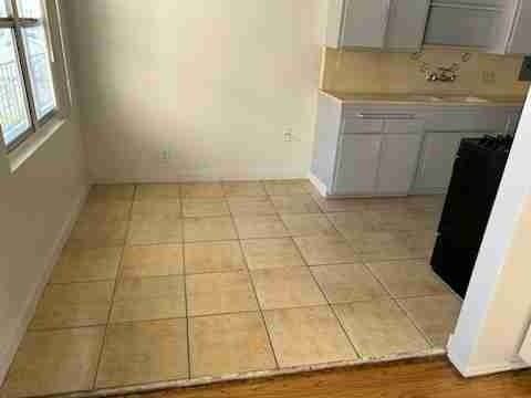 1037 East Spazier Avenue #C - Photo 5 of 10