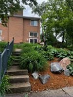 featured image of 236 Barry Ave S #236