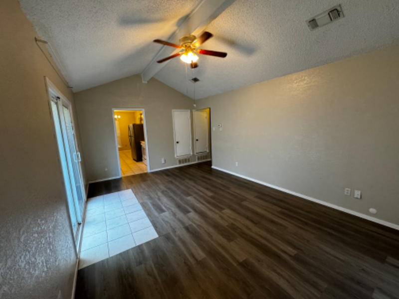 2641 Woodmont Trl - Photo 2 of 11