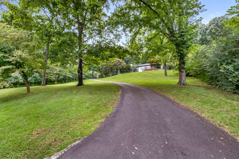 6570 Rolling Fork Dr - Photo 2 of 46