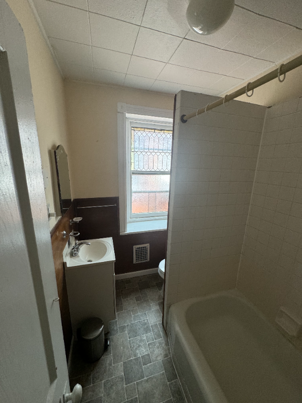 232 S 44th St #3FL - Photo 2 of 8