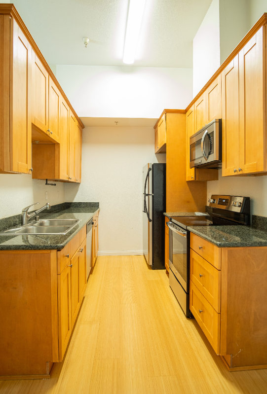 2491 Creekside Ct - Photo 5 of 20