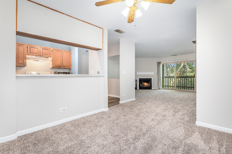 210 Glengarry Dr #311 - Photo 3 of 15