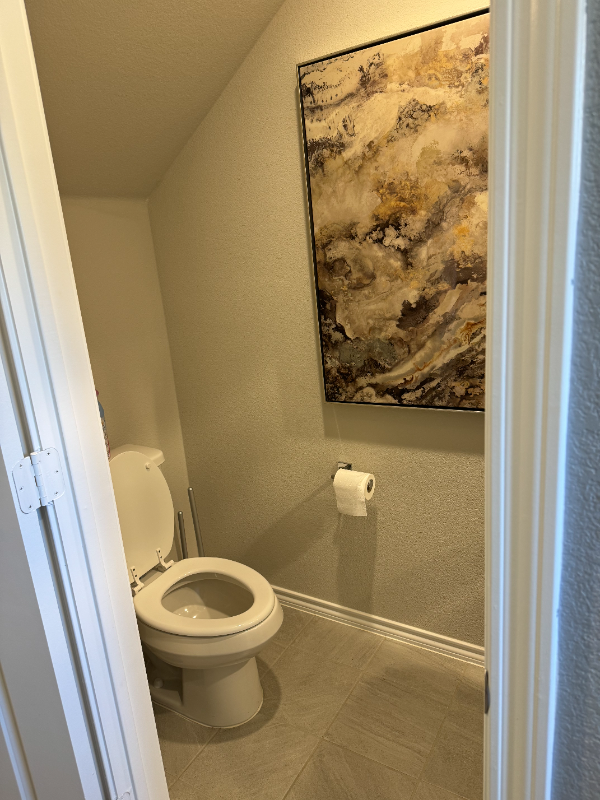 3231 Hampton Dr - Photo 3 of 12