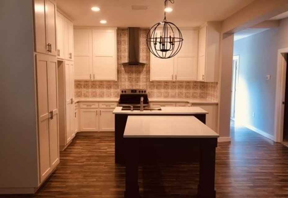 202 S Trappier St #NA - Photo 2 of 17