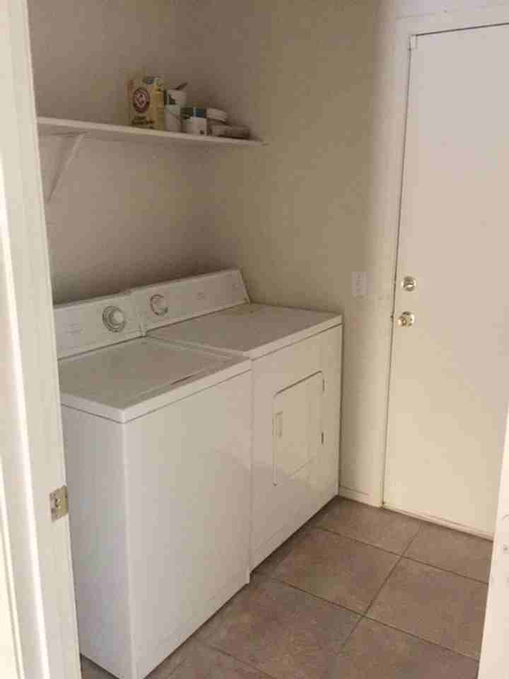 9518 North Mission Valley Place - Photo 3 of 8