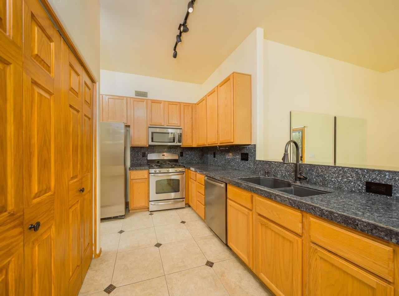 3073 West Placita Montessa - Photo 3 of 8