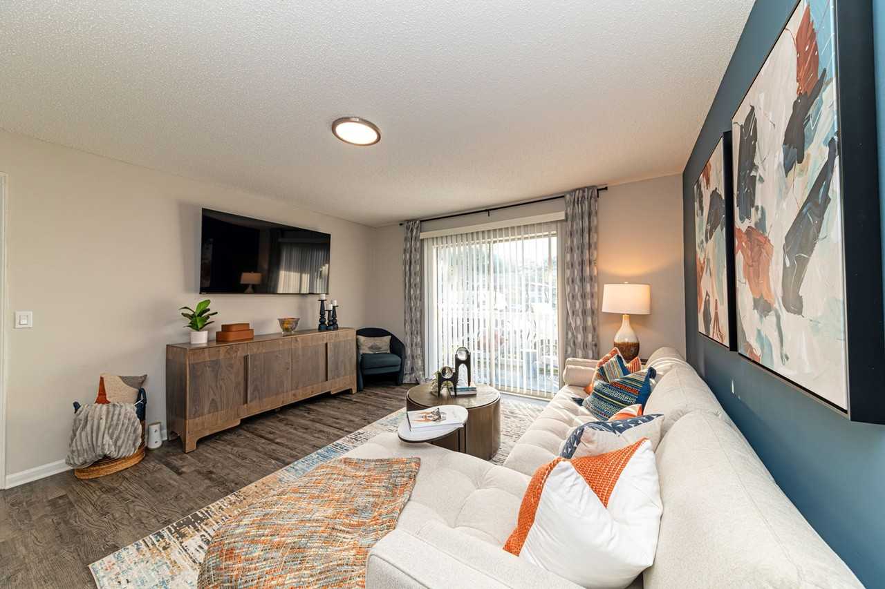 The Linden Apartment Homes - Photo 4 of 26