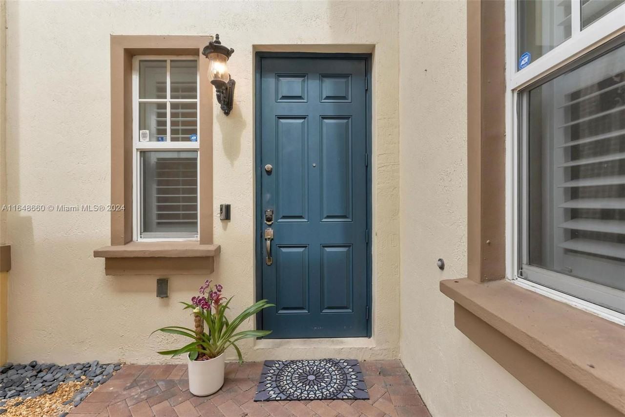 6057 Nw 118th Dr #1 - Photo 3 of 8