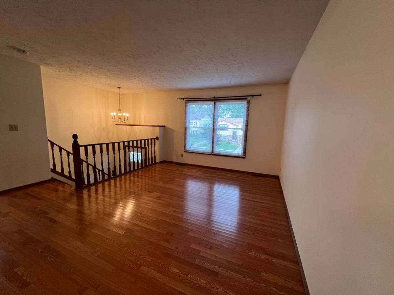 4 Moonstone Ct - Photo 3 of 14