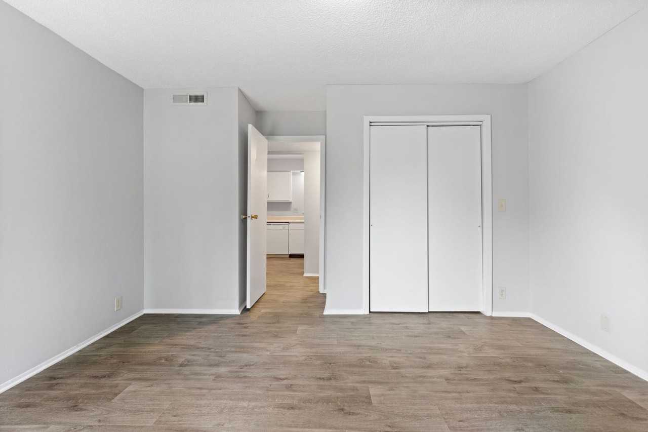 1591 Park City Road - Photo 5 of 20