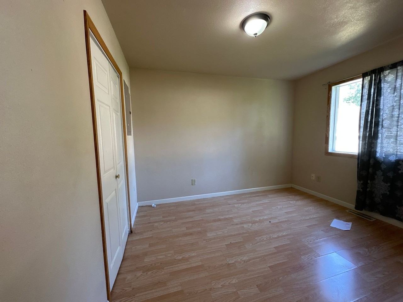 315 17th St Se - Photo 7 of 10