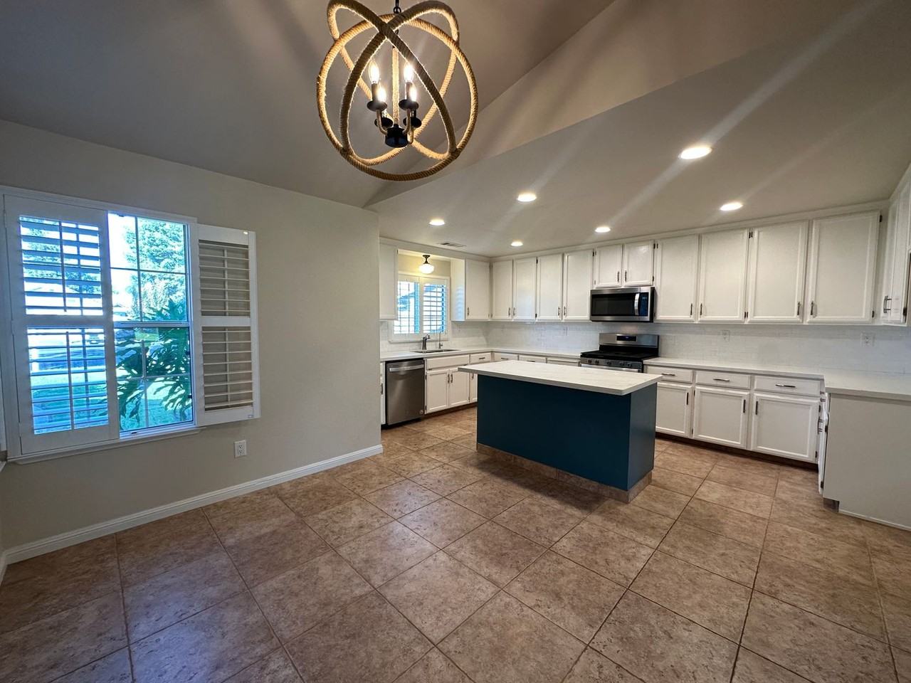 20491 Songbird Way - Photo 3 of 42